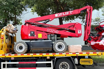 Подъемник с шарнирно-сочлененной стрелой для проекта правительства Катара