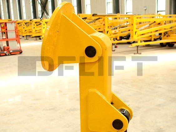Adjustable leg