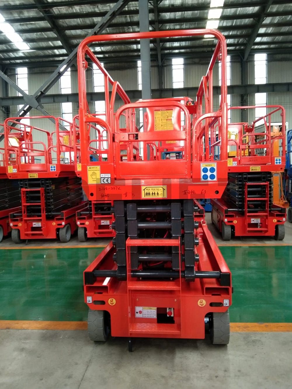 GTJZ 10 self propelled scissor lift 2 scaled