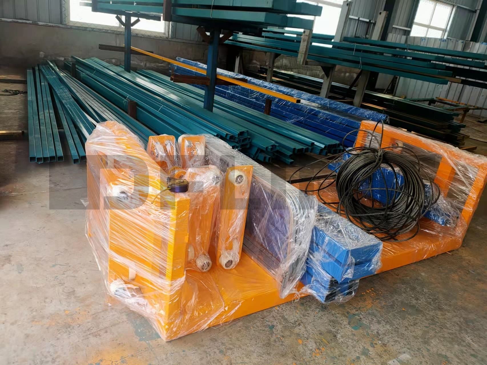 Sri Lanka cargo lift