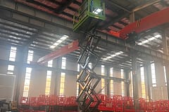 Customer test self propelled scissor lift