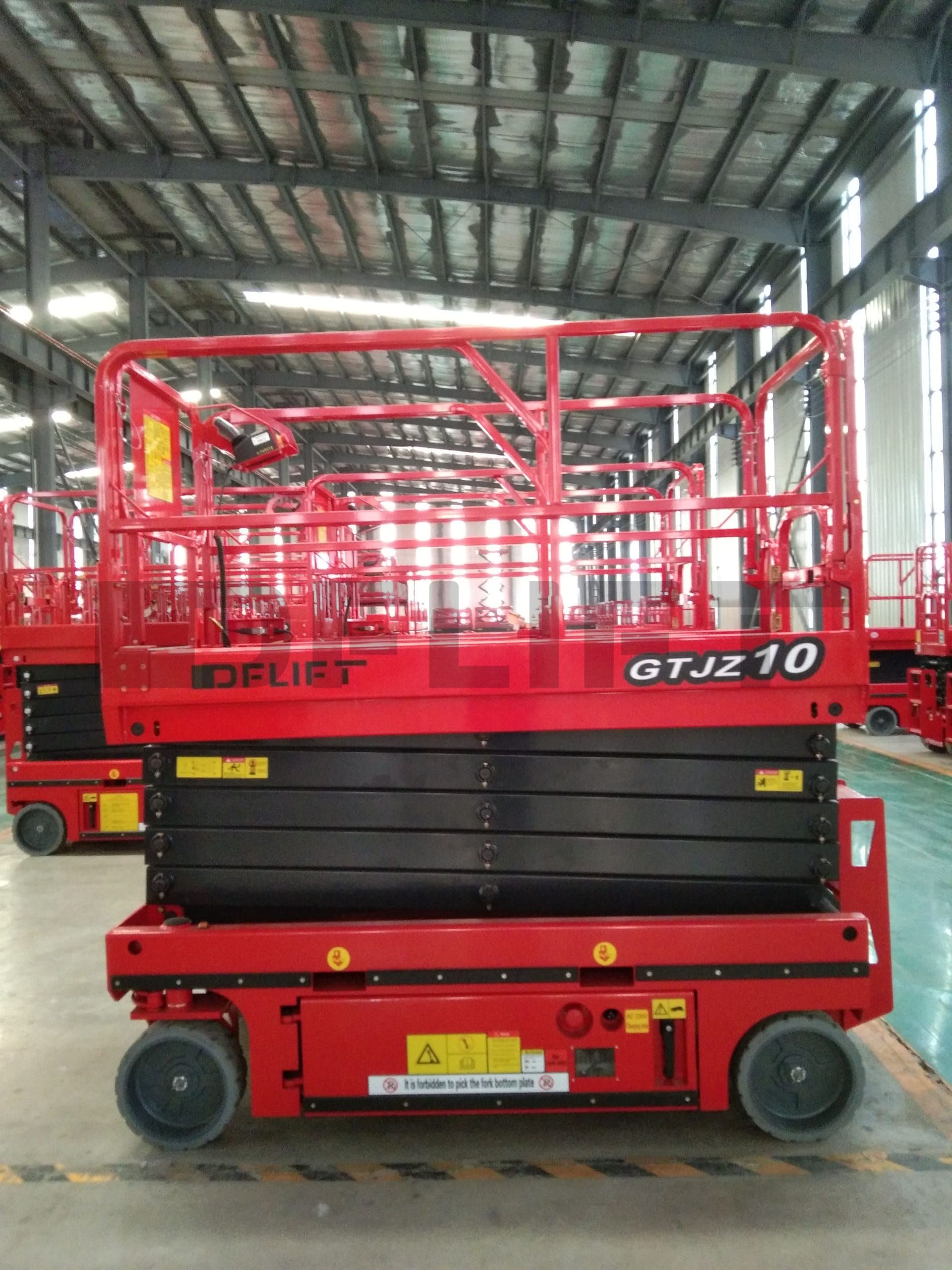 self propelled scissor lift 1 scaled