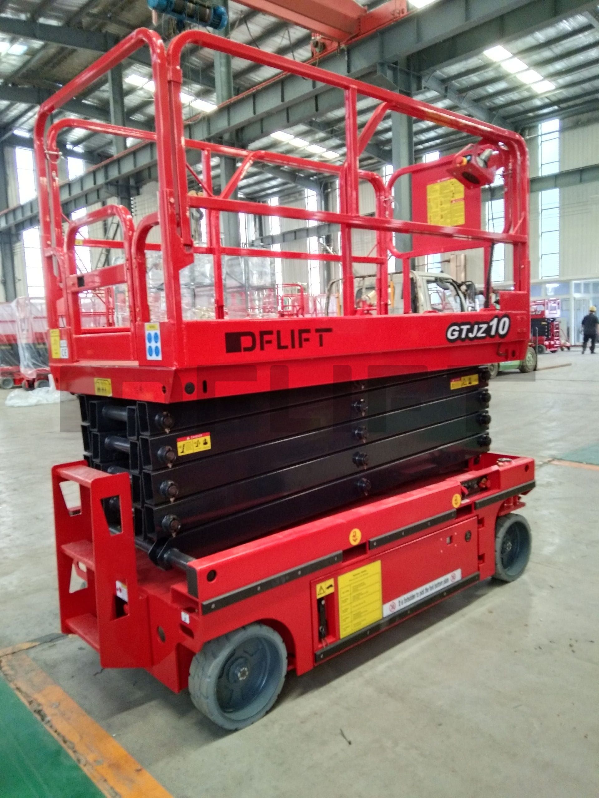 self propelled scissor lift 4 scaled
