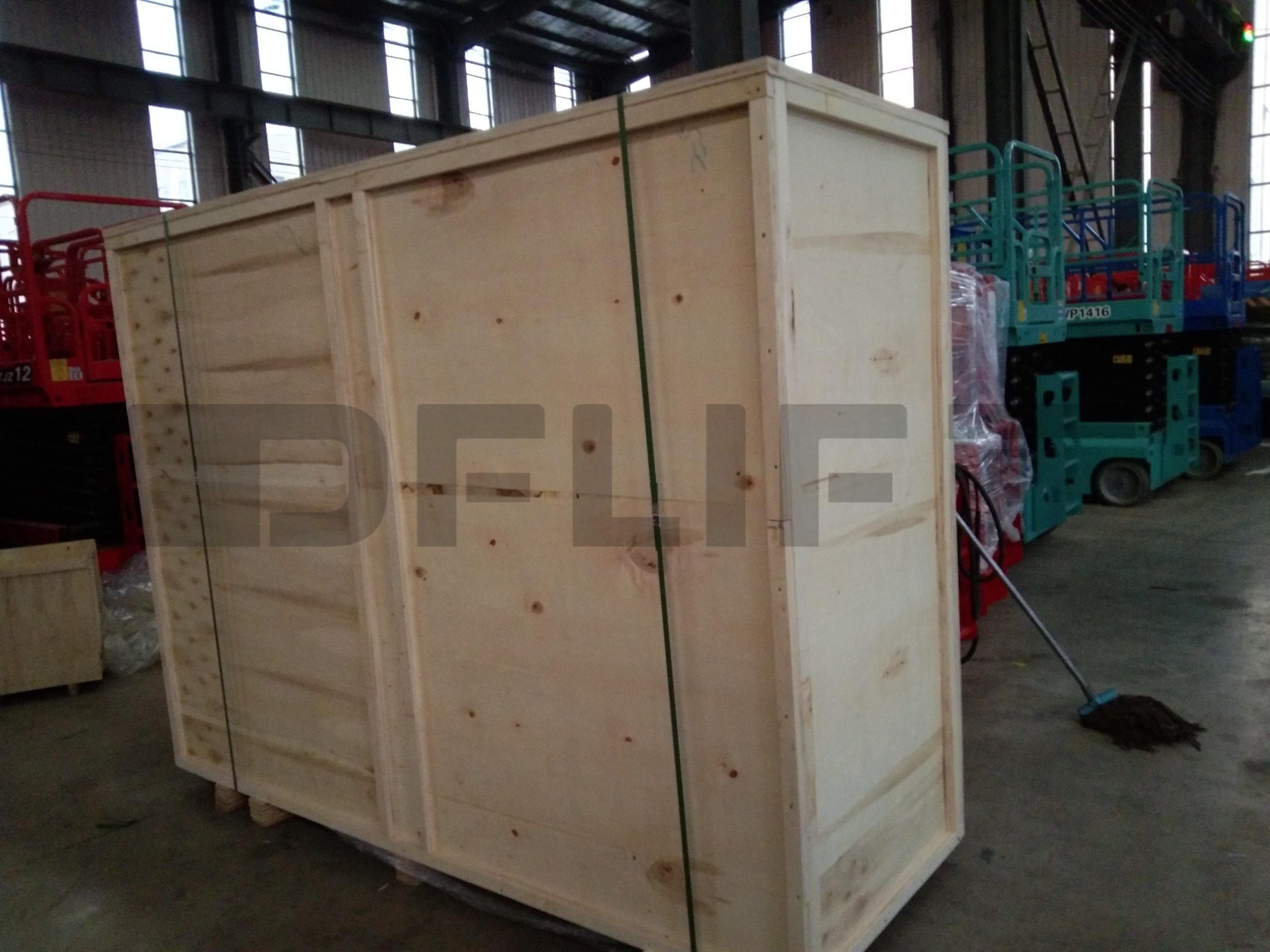 self propelled scissor lift packaging 4 scaled