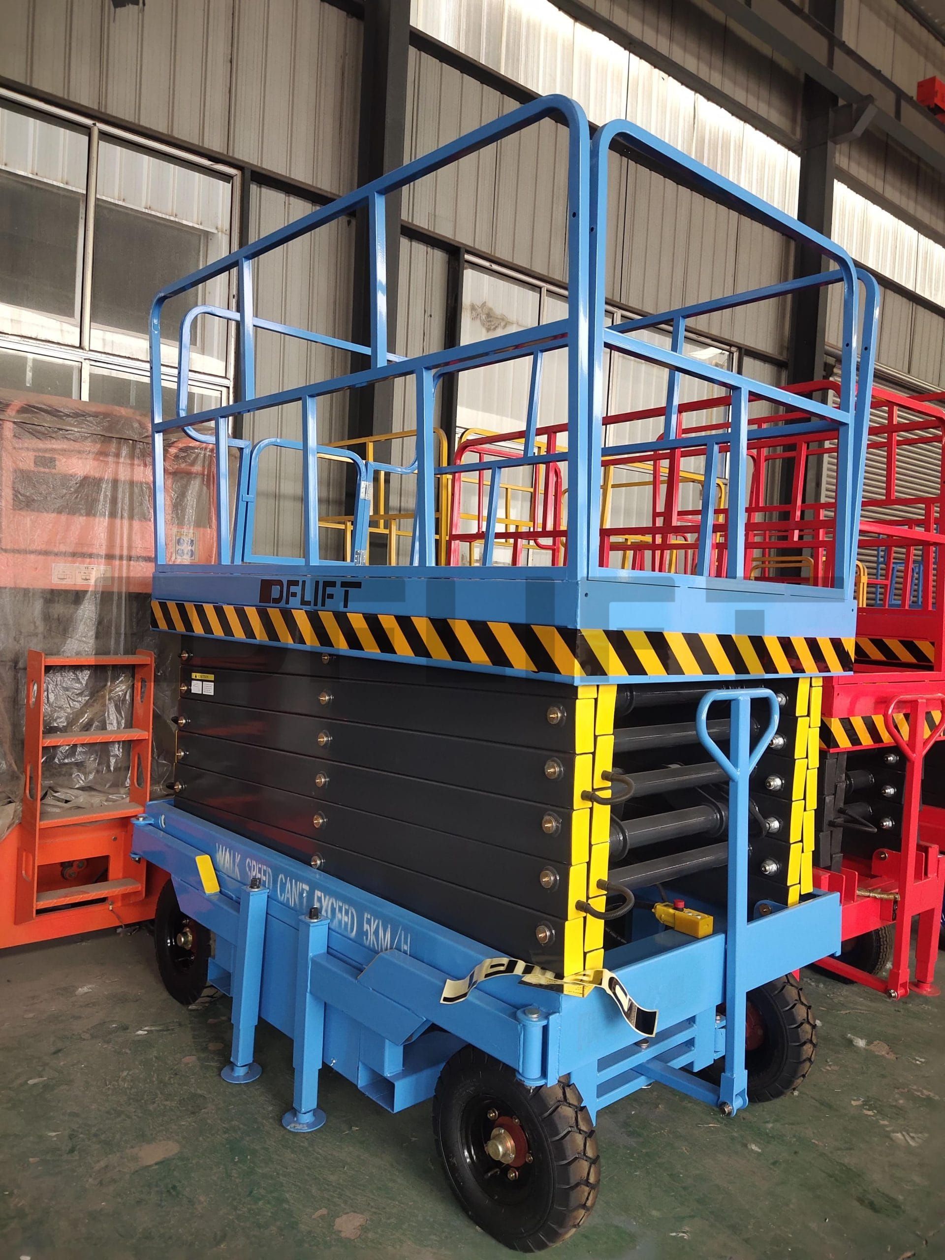 Towable Scissor Lift 2 scaled