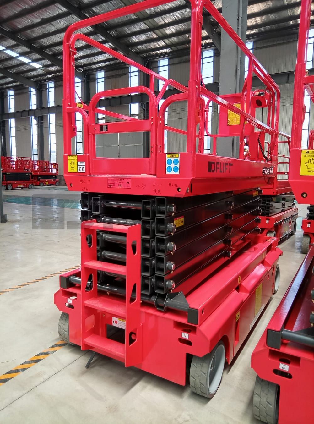 Scissor Lift2 1 scaled