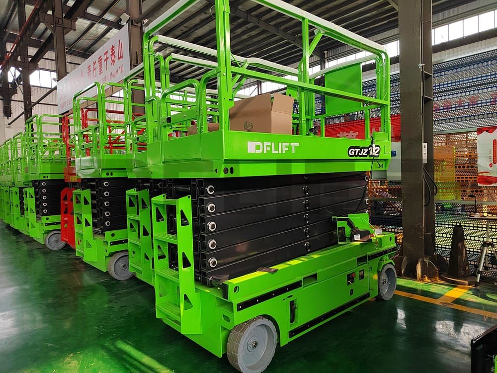 Self Propelled Scissor Lifts3 scaled