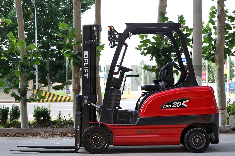 Electric forklift5 scaled