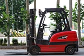 Electric forklift5 scaled
