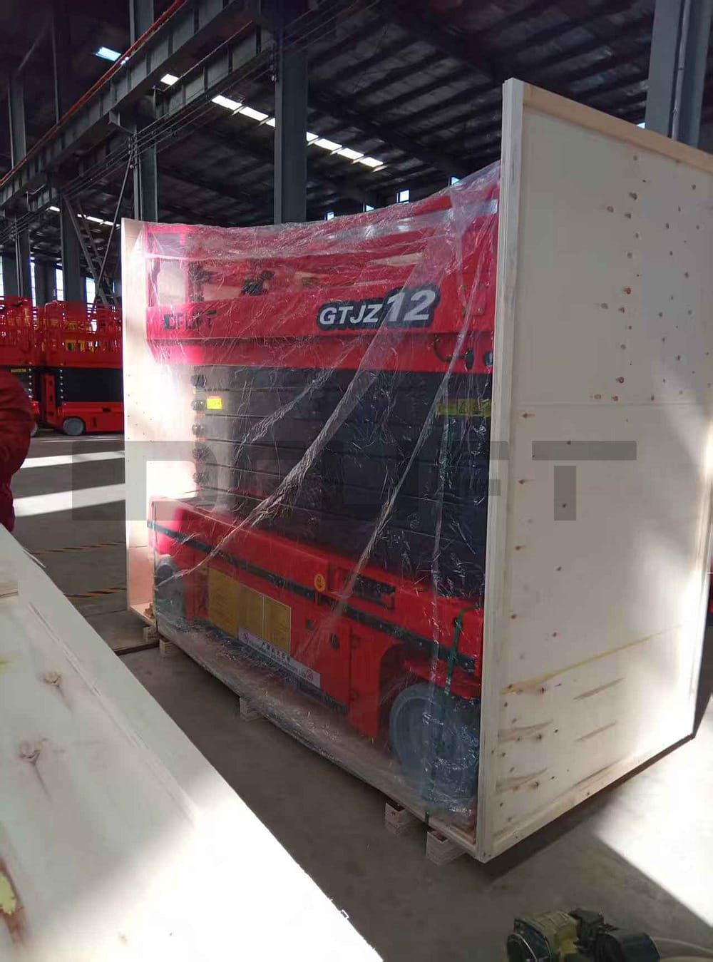 Crawler scissor lift6