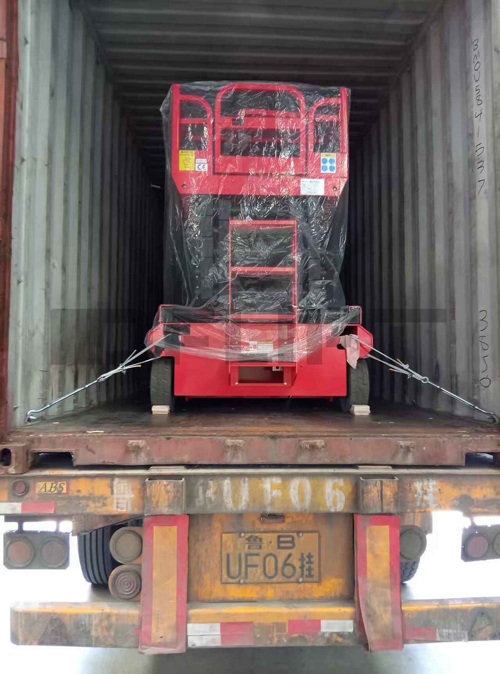 self propelled scissor lifts4